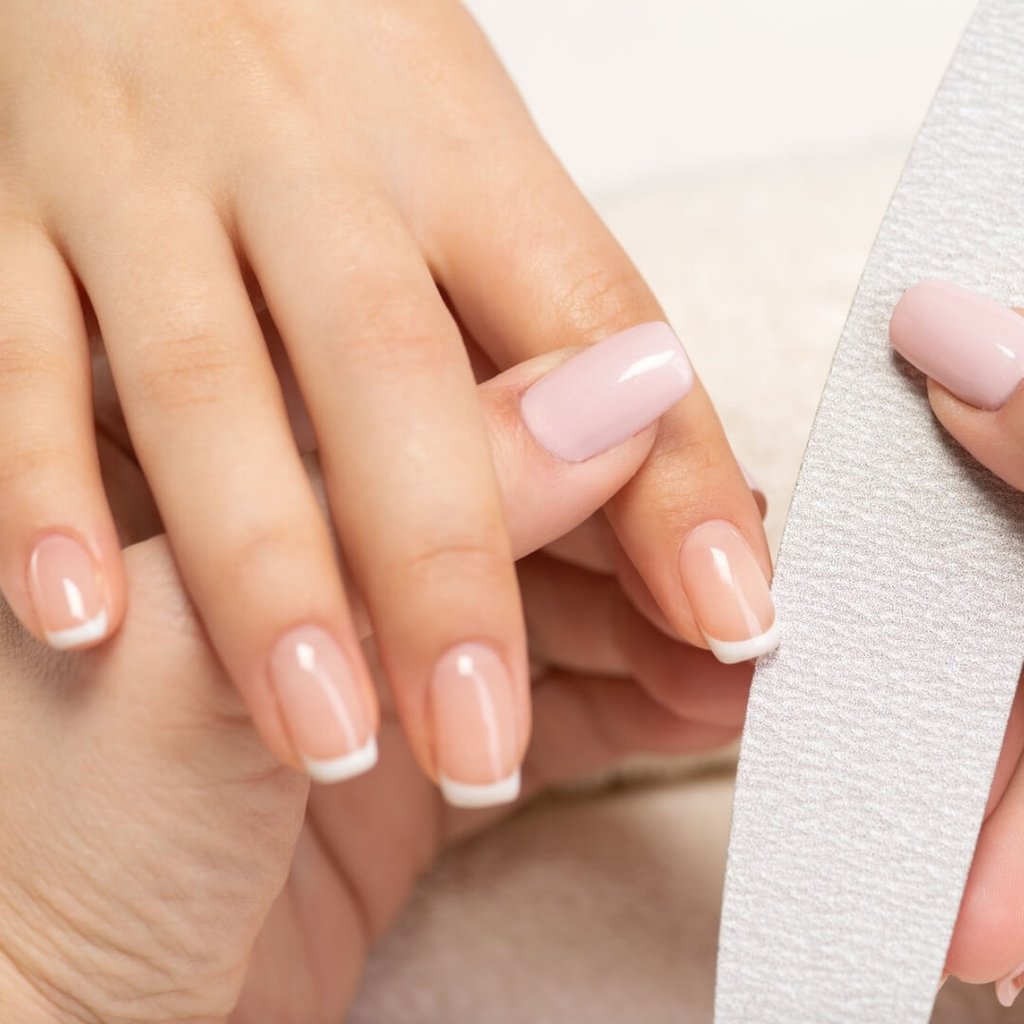NAIL SALON IN HESSLE THE WEIR HULL ZEN AND GLOW