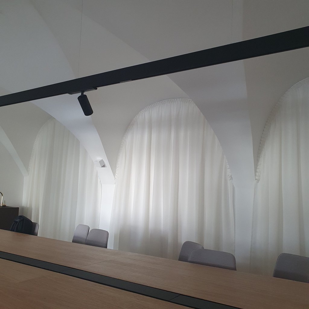 nestandariniai užuolaidų sprendimai