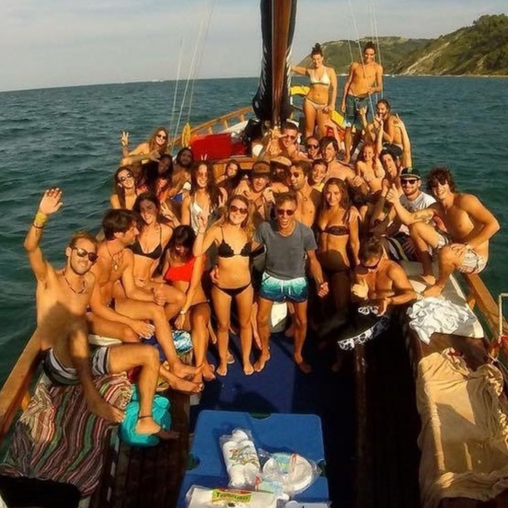 Foto di gruppo, escursioni di gruppo in barca