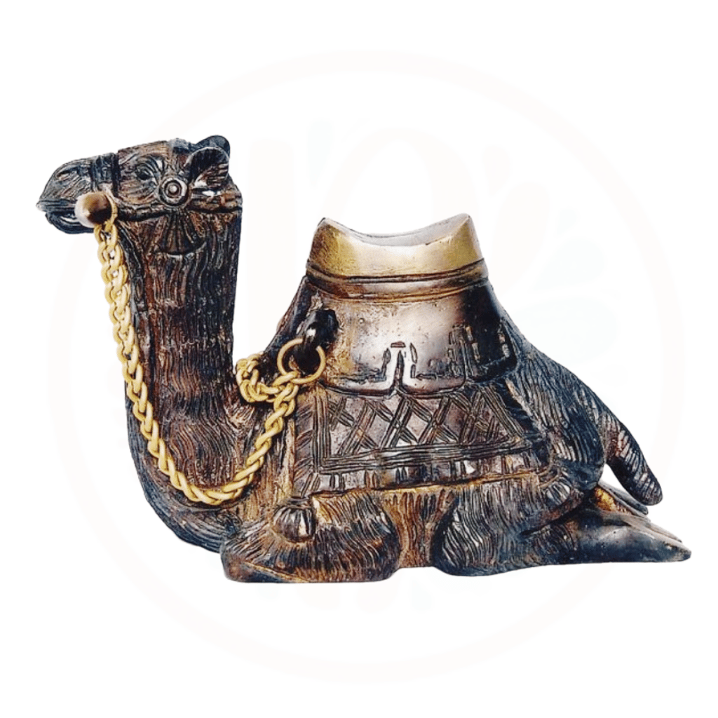 a camell with a chain link