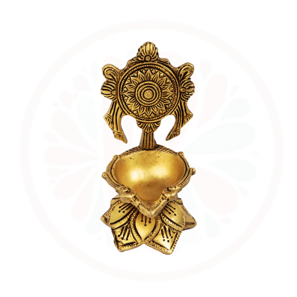 #BrassDeepak #DiyaDecoration #BrassDiya #TraditionalLighting #BrassLamp #DiwaliDecor #HomeDecor #Ind