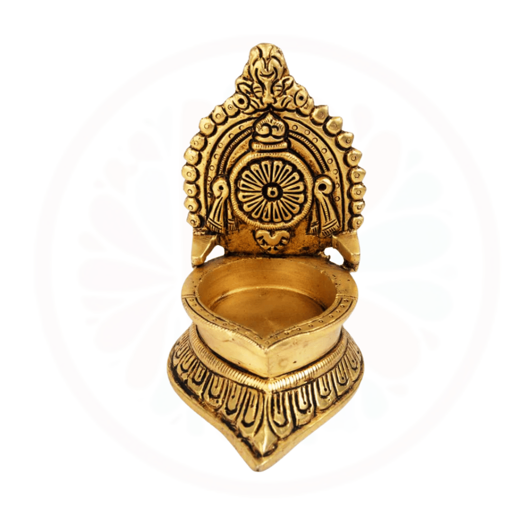 #BrassDeepak #DiyaDecoration #BrassDiya #TraditionalLighting #BrassLamp #DiwaliDecor #HomeDecor #Ind