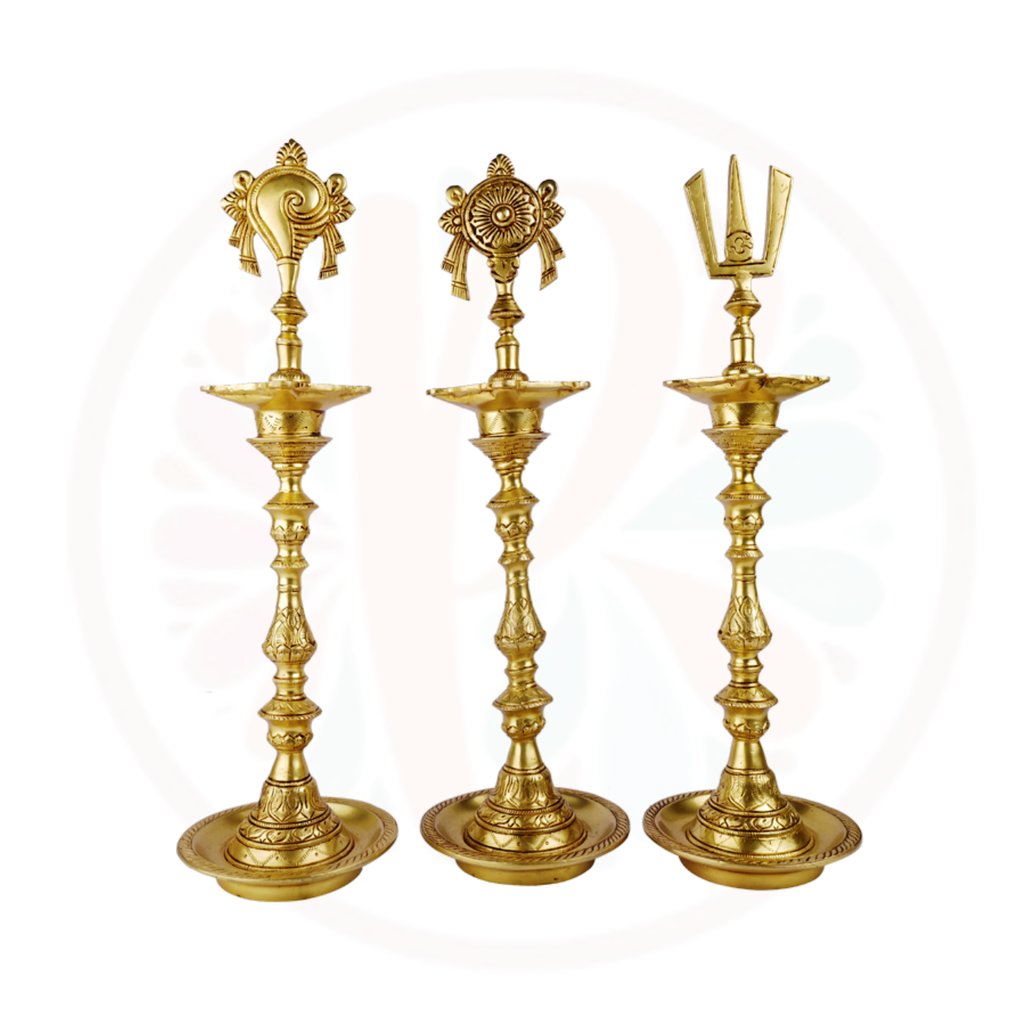 #BrassLamp #IlluminateYourSpace #TimelessElegance #SpiritualDecor #HomeDecor #TraditionalCraftsmansh