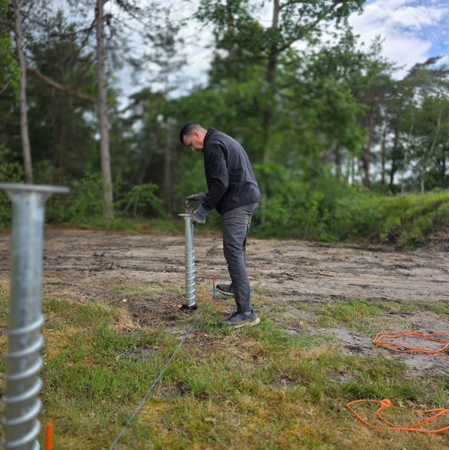 Solution sur vis sans chape béton ancrée par un installateur