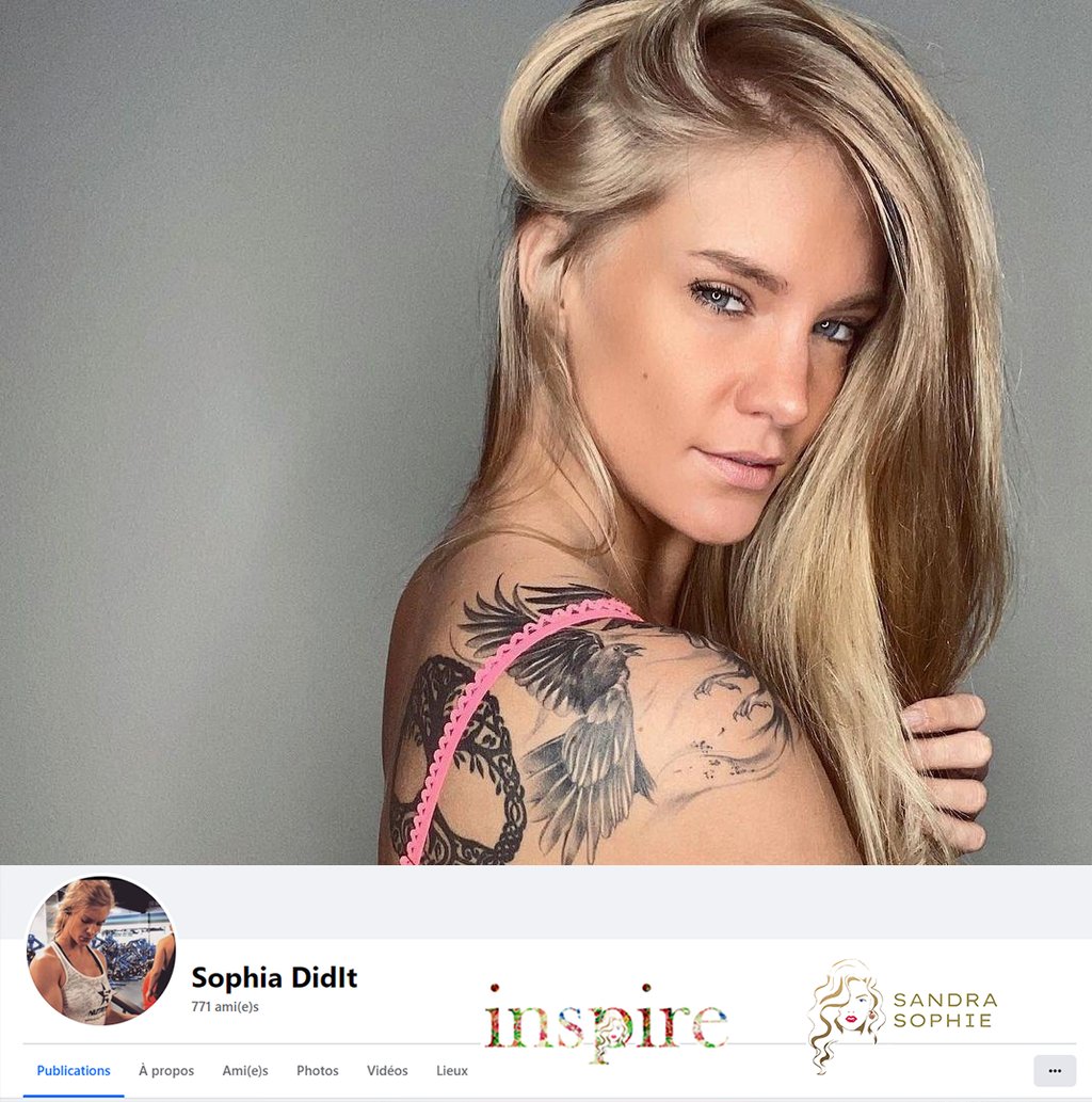 femme de profil avec des inscription