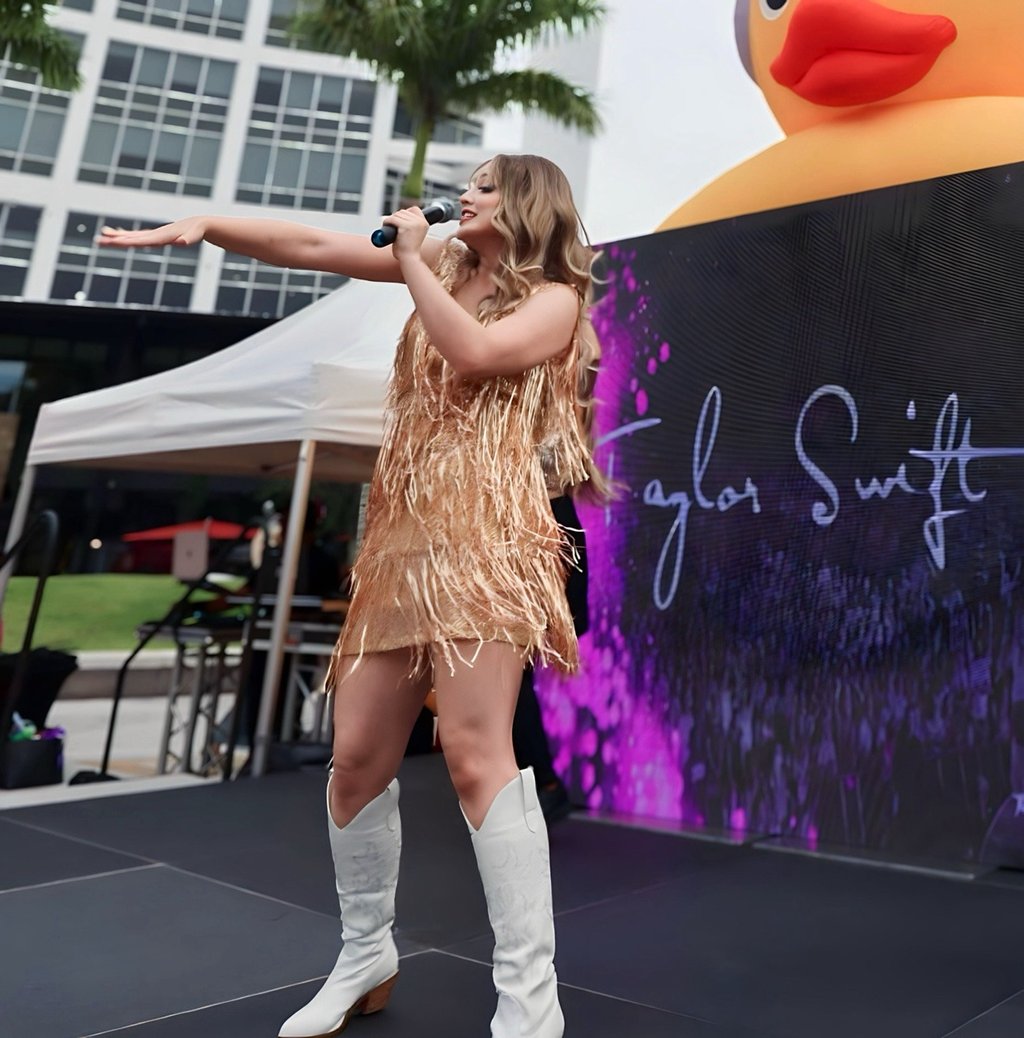 Party entertainment performing Taylor Swift