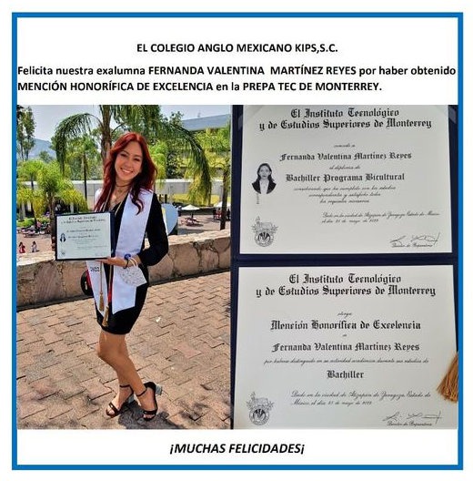 Fernanda Valentina Martínez Reyes exalumna del Colegio KIPS, recibiendo su Mención Honorífica y diploma por su excelencia aca