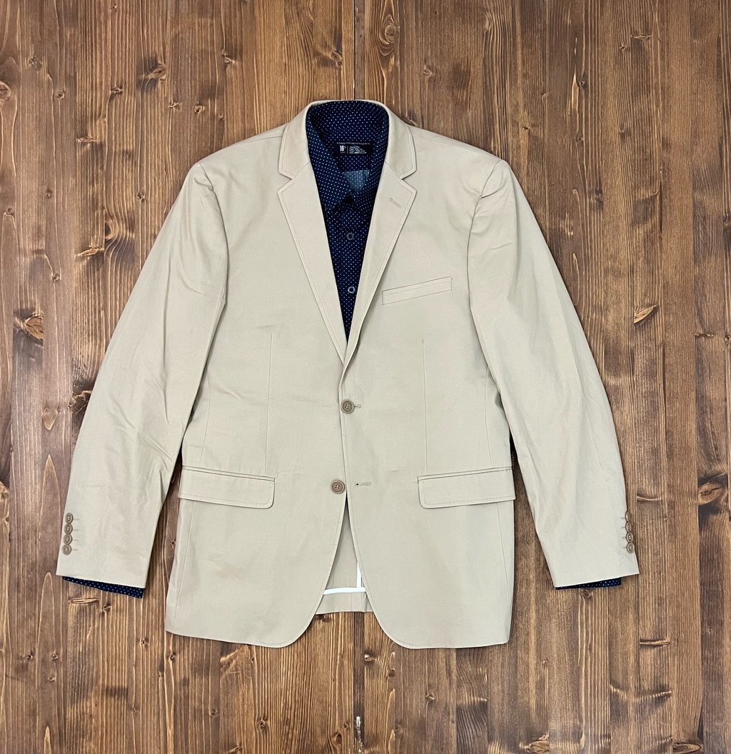 Tan Suit, Khaki Suit, Staple Suit, Wardrobe Essentials, Summer Suit, Classic Suit
