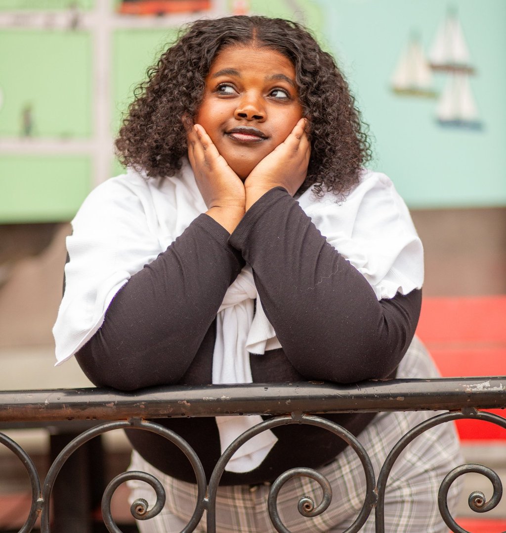 Alexandria Virginia high school senior photography session with high school girl