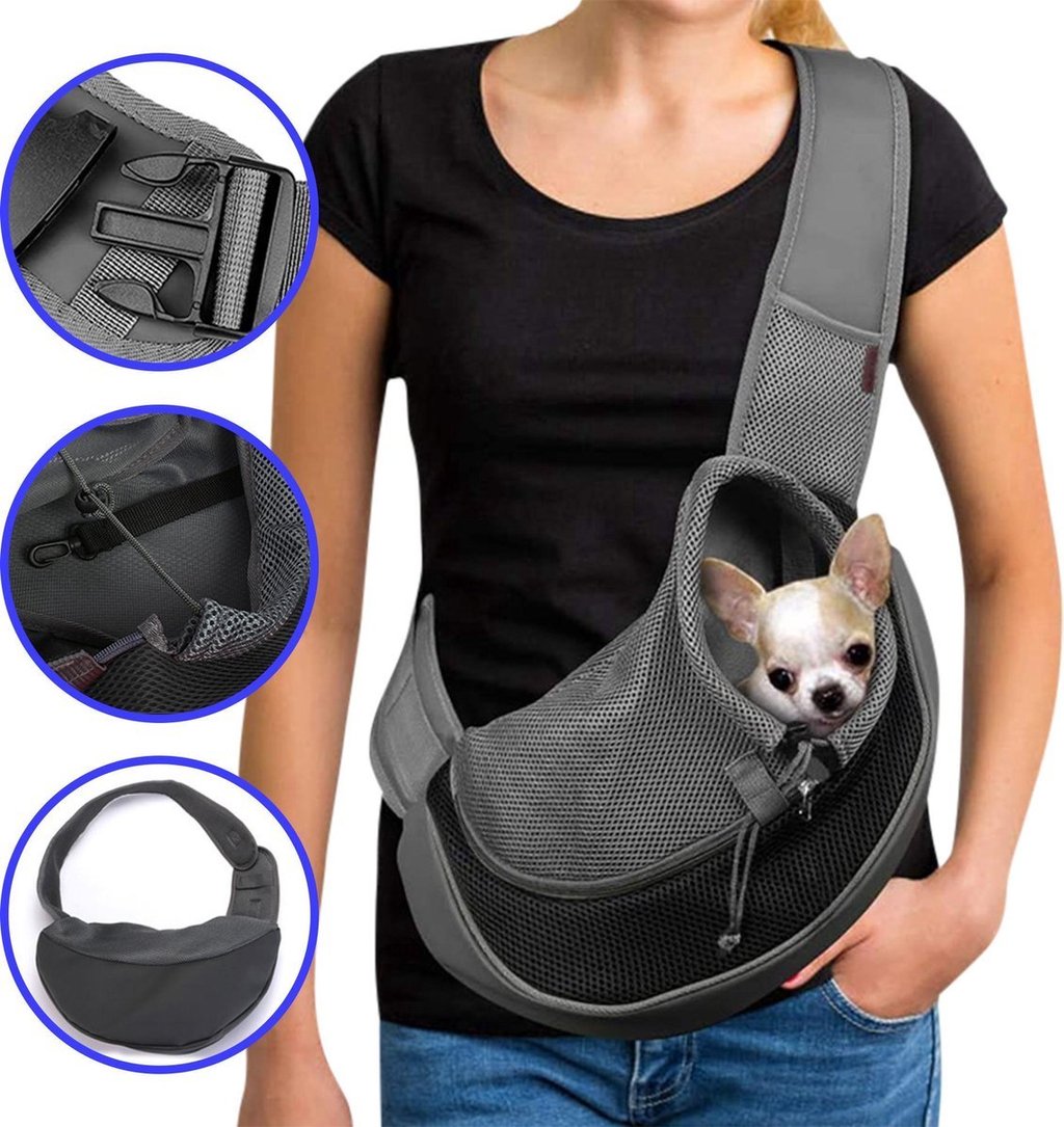 Grijze draagzak sling model gedragen over de schouder met een kleine pup.