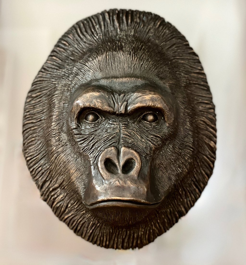 sculpture bronze masque gorille