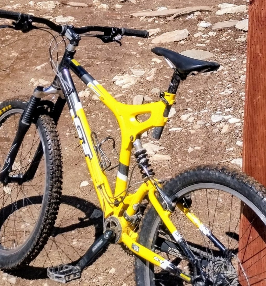 2001 GT I Drive mountain bike