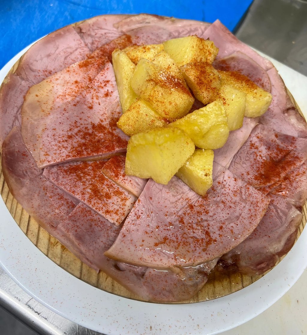 Lacón a la gallega con patatas