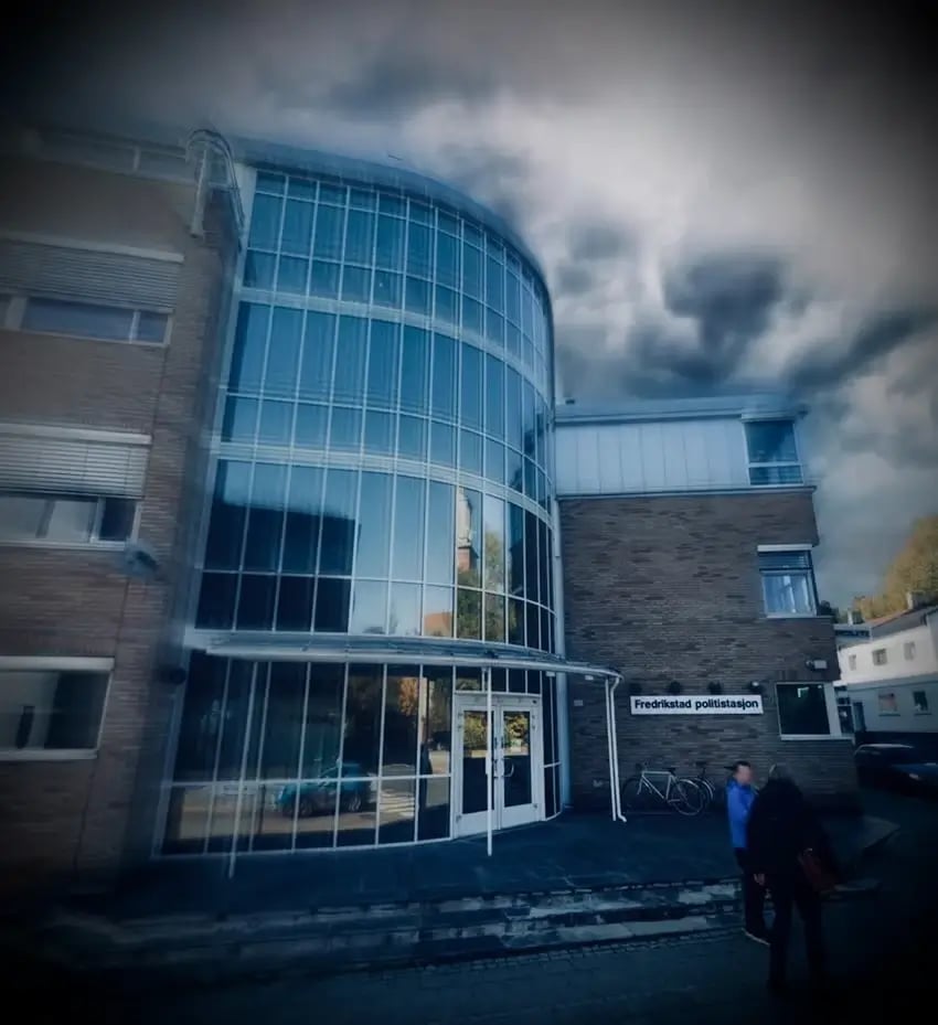 Salah hassan al saadi, hege finsveen, Fredrikstad politistasjon