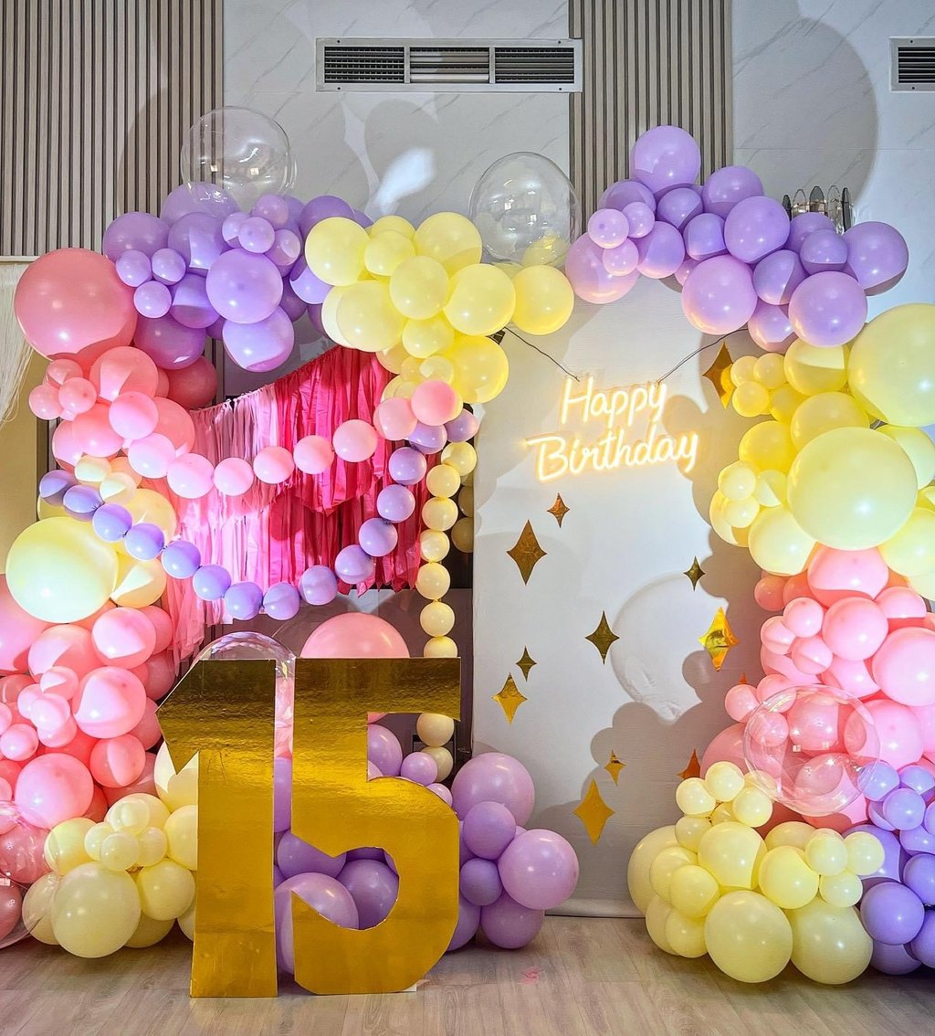 Birthday party balloon decoration Dubai UAE