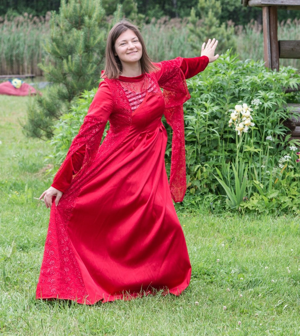 Viduramžių suknelė, viduramžių kostiumas