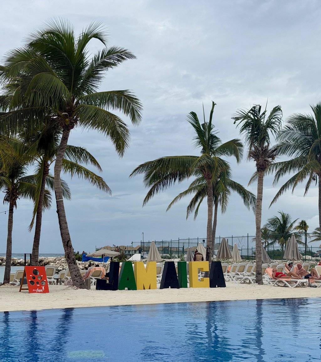 Riu Palace Montego Bay Jamaica Pool 