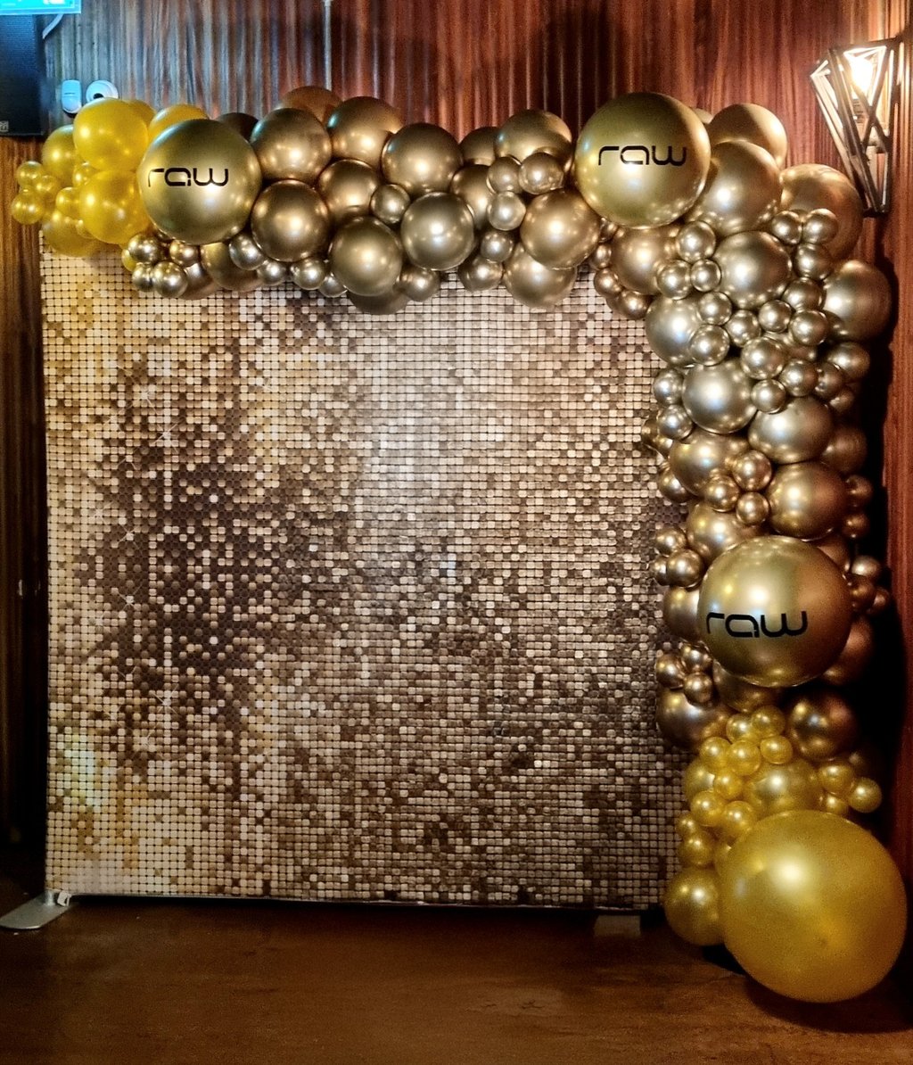Balloon Arch for Christmas