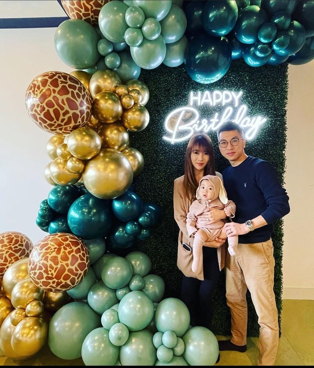 jungle themed balloon backdrop rental