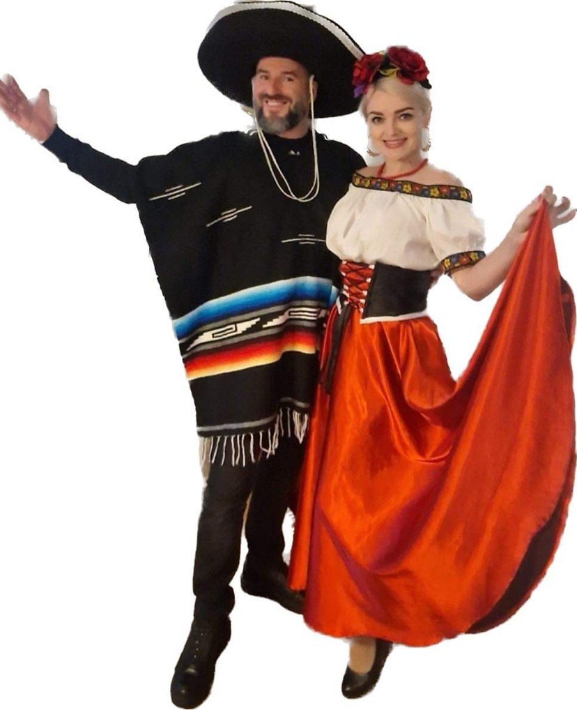 Meksikietiski kosiumai, moteriskas meksikietes kostiumas, vyriskas meksikiecio kostiumas