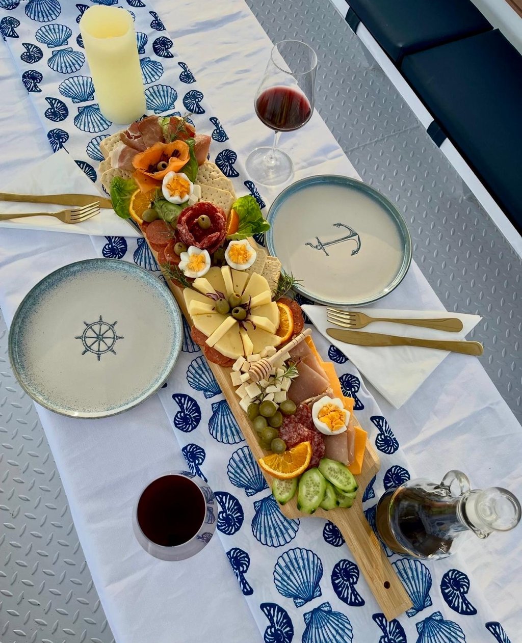 Sunset dinner boat tour on Skadar Lake with Lord of Lake