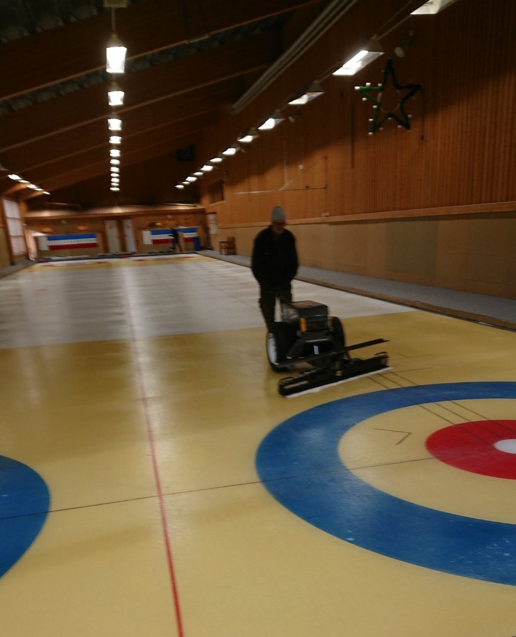 Anders Ö hyvlar isen.