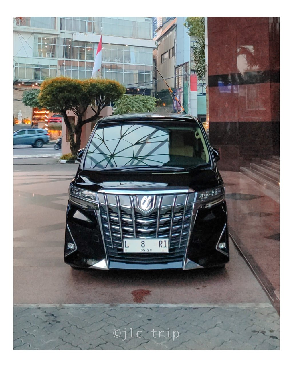 harga alphard