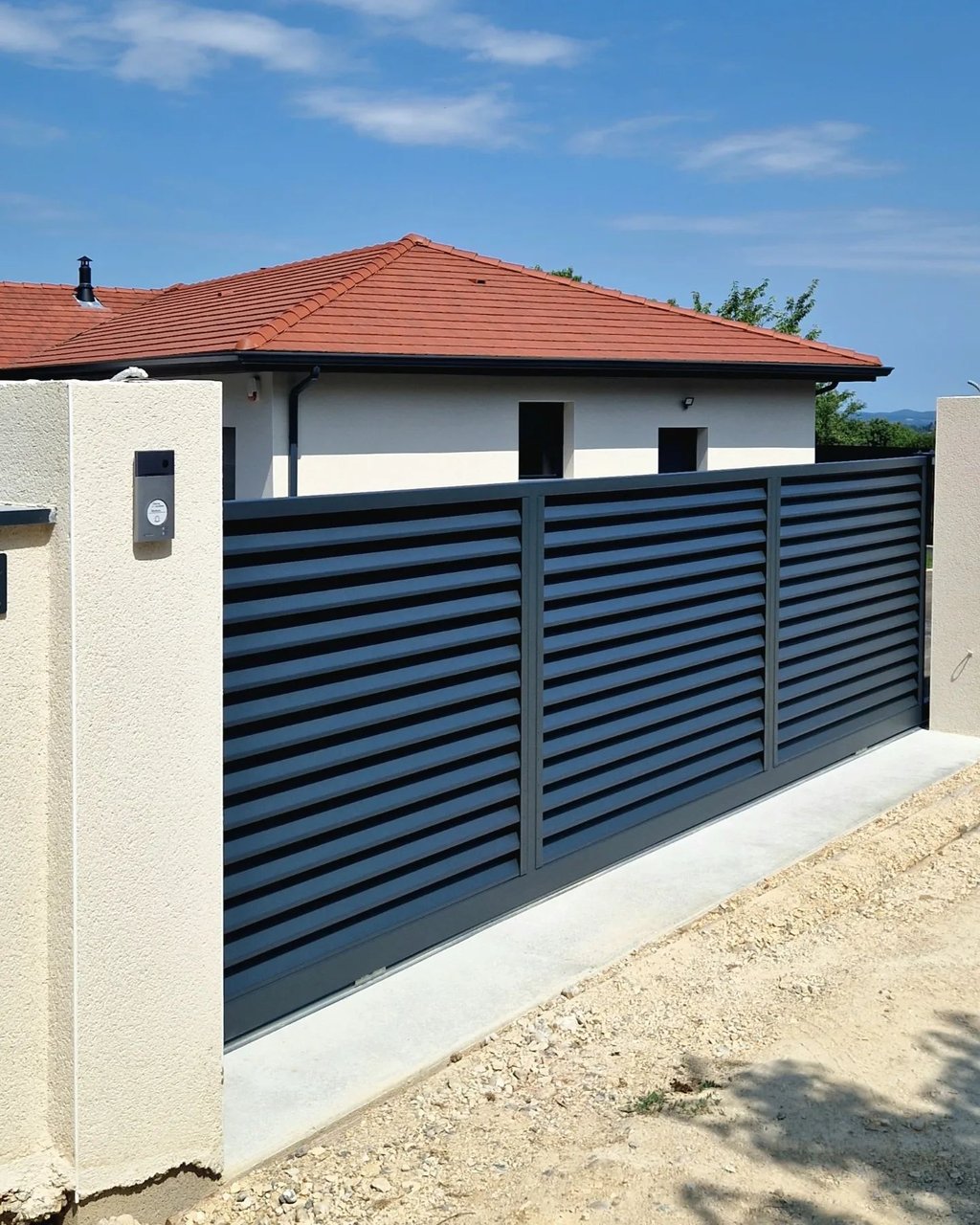 portail en acier coulissant à saint chef