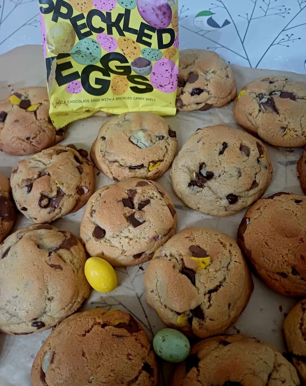 Easter Egg Chocolate Chip Cookies 