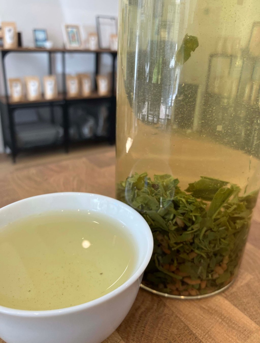 Infusion à froid mizudashi de genmaicha