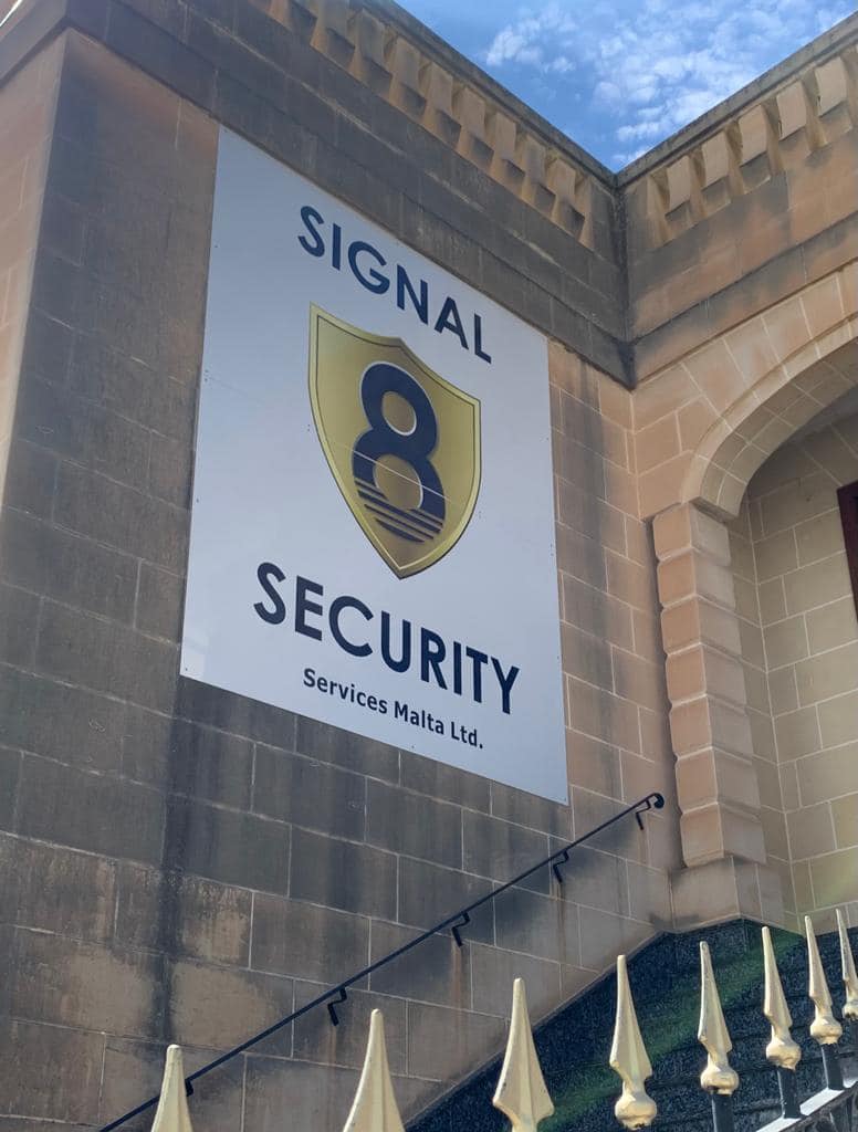 Signal 8 security MasterLock Malta
