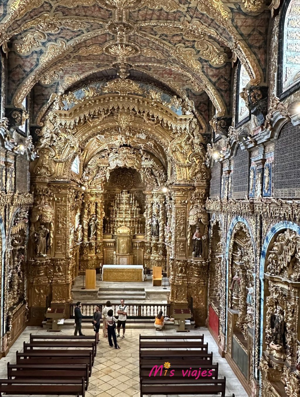 Tirador Peculiar en la Iglesia Santa Clara Oporto Parquímetro con fechas que prestan a confusión