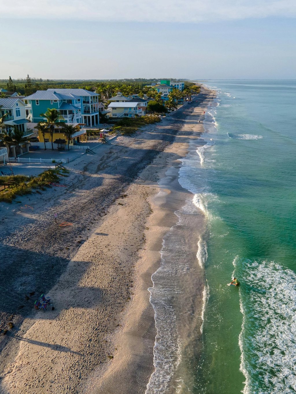beach homes with landscaping