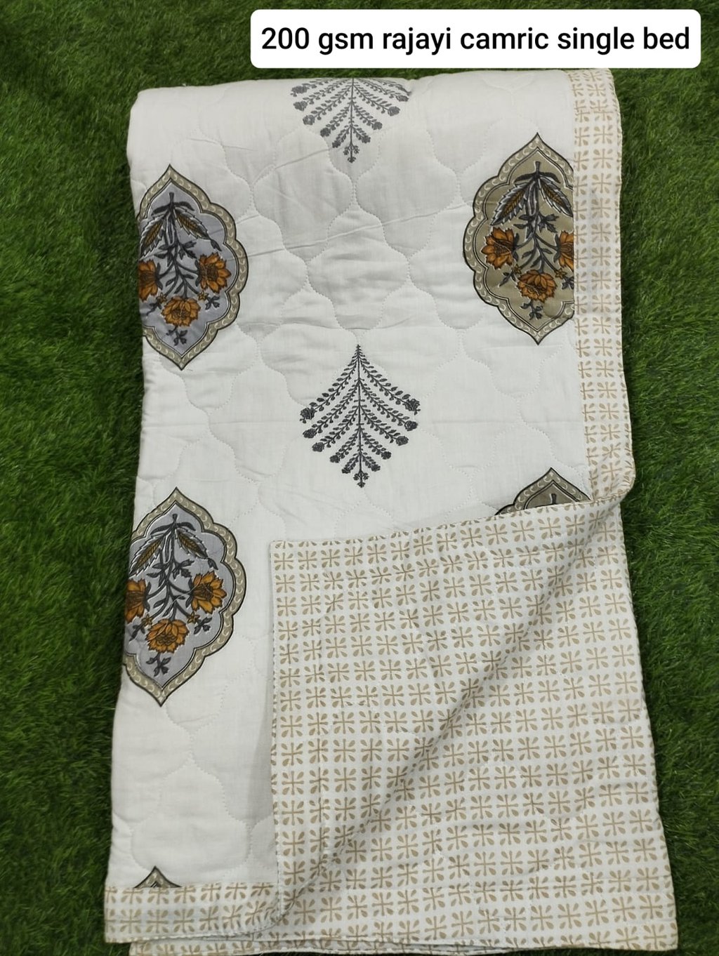 "Manufacturer and wholesale supplier of Jaipuri razai and quilts in bulk."