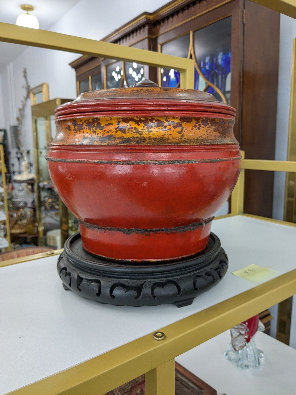 a red pot with lid (Asian) 