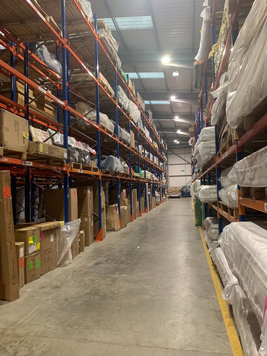 narrow aisle pallet racking 