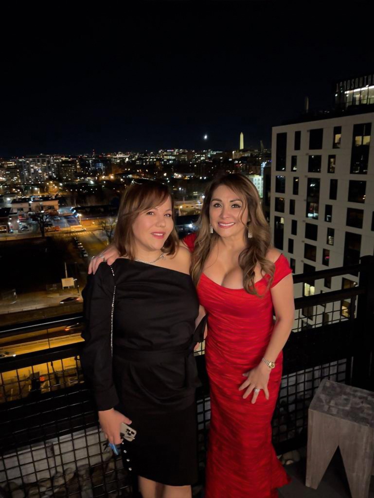 With Kenia Basilis - Tu Guia - Telemundo