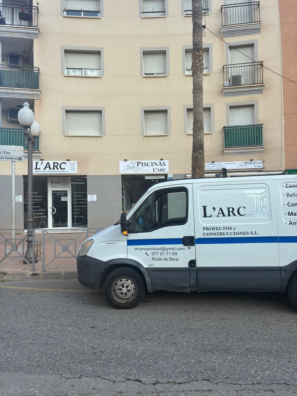Tienda de L'ARC en Roda de Bara