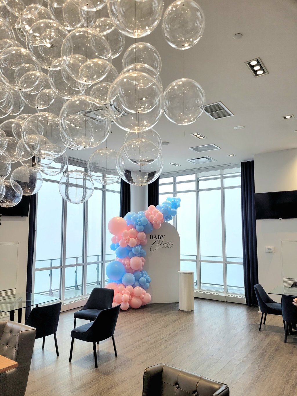 baby blue and pink baby shower balloon backdrop rental
