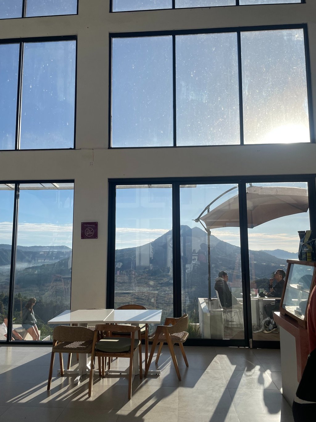kawiarnia z widokiem na wulkan Bali