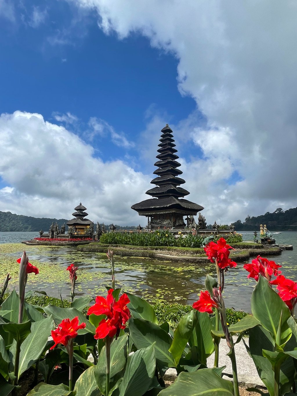 świątynia na wodzie Bali