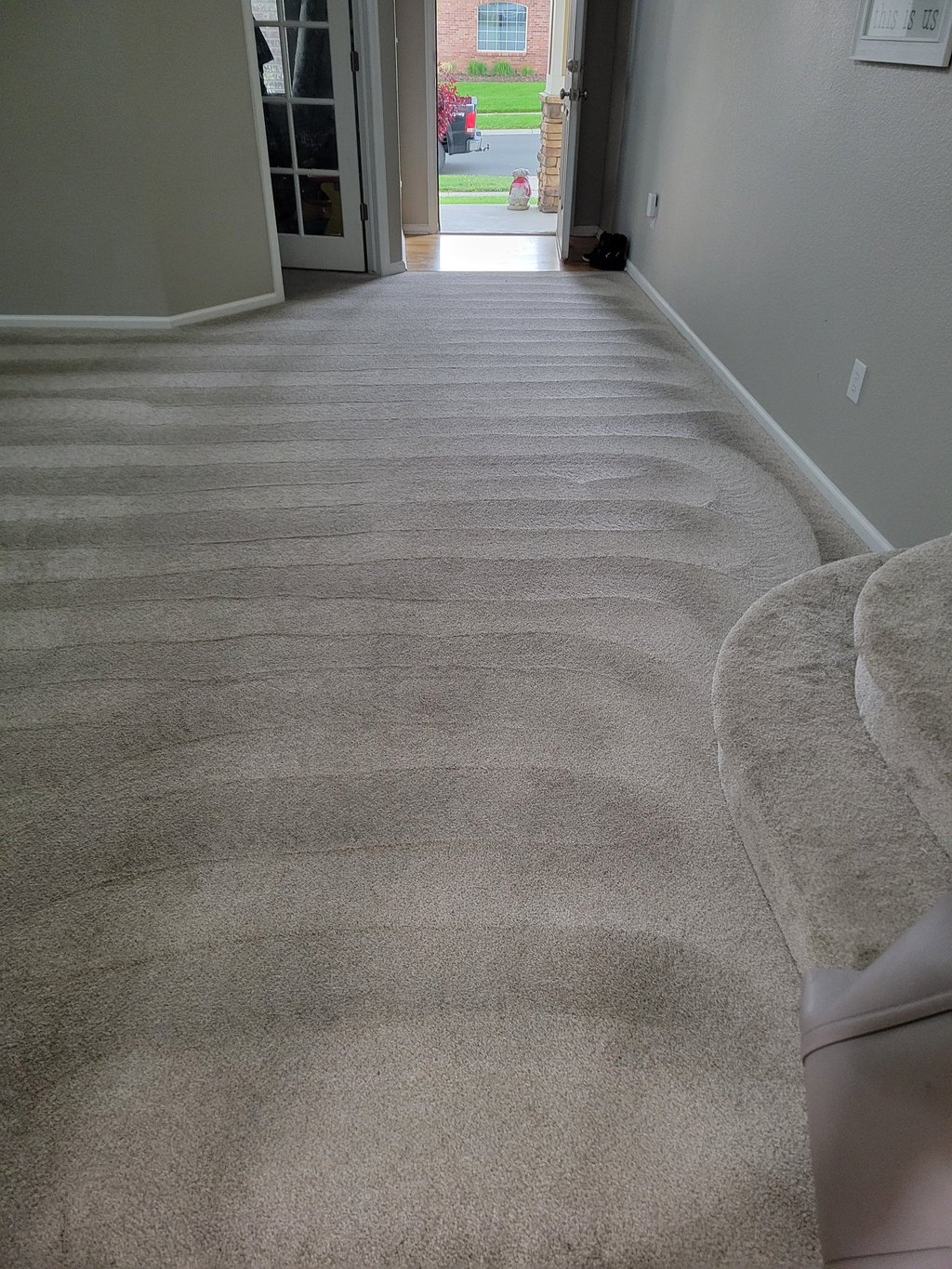Beautiful Clean grey carpet, Spotless,  when using King Organic Clean