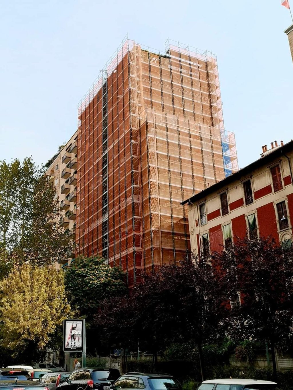 Ponteggio a telai prefabbricati