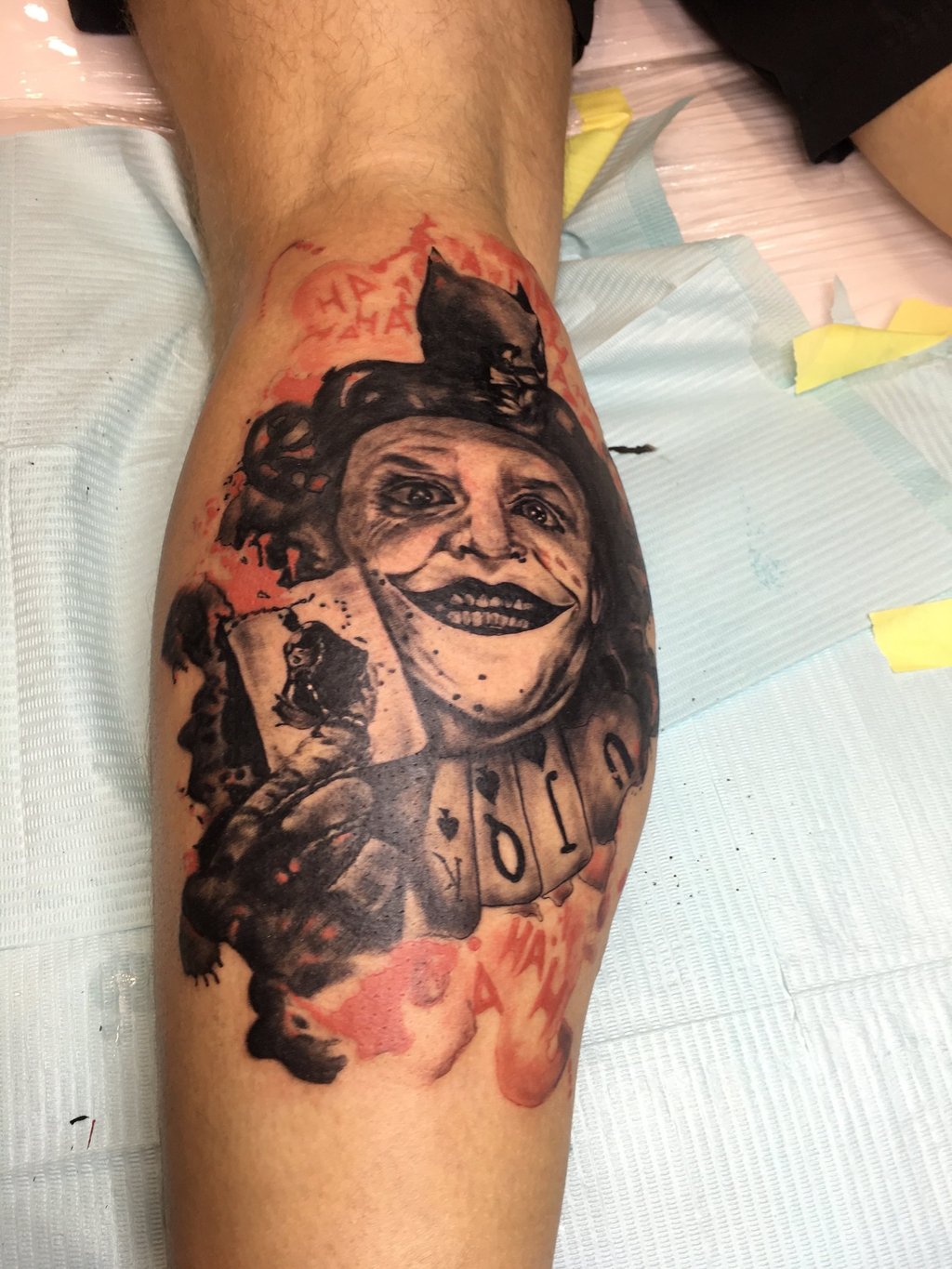 Black and grey skull tattoo on upper arm — Hurghada Tattoo Studio