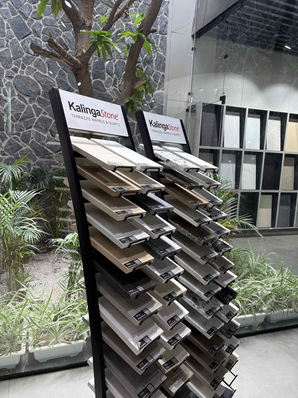 AGL and Kalinga Quartz countertops at Everstone.