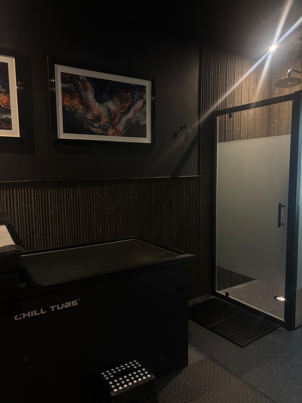 traditional sauna Nailsworth cold plunge tub contrast therapy sauna and ice bath therapy Nailsworth