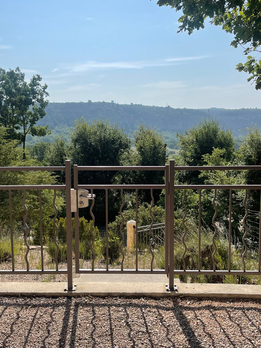 portillon de garde corps en fer forgé