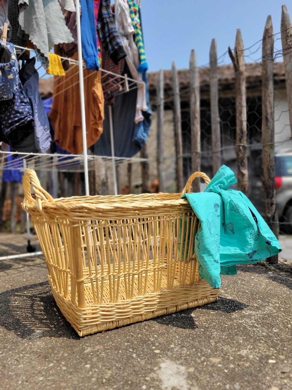 Panière à linge en osier avec poignées
