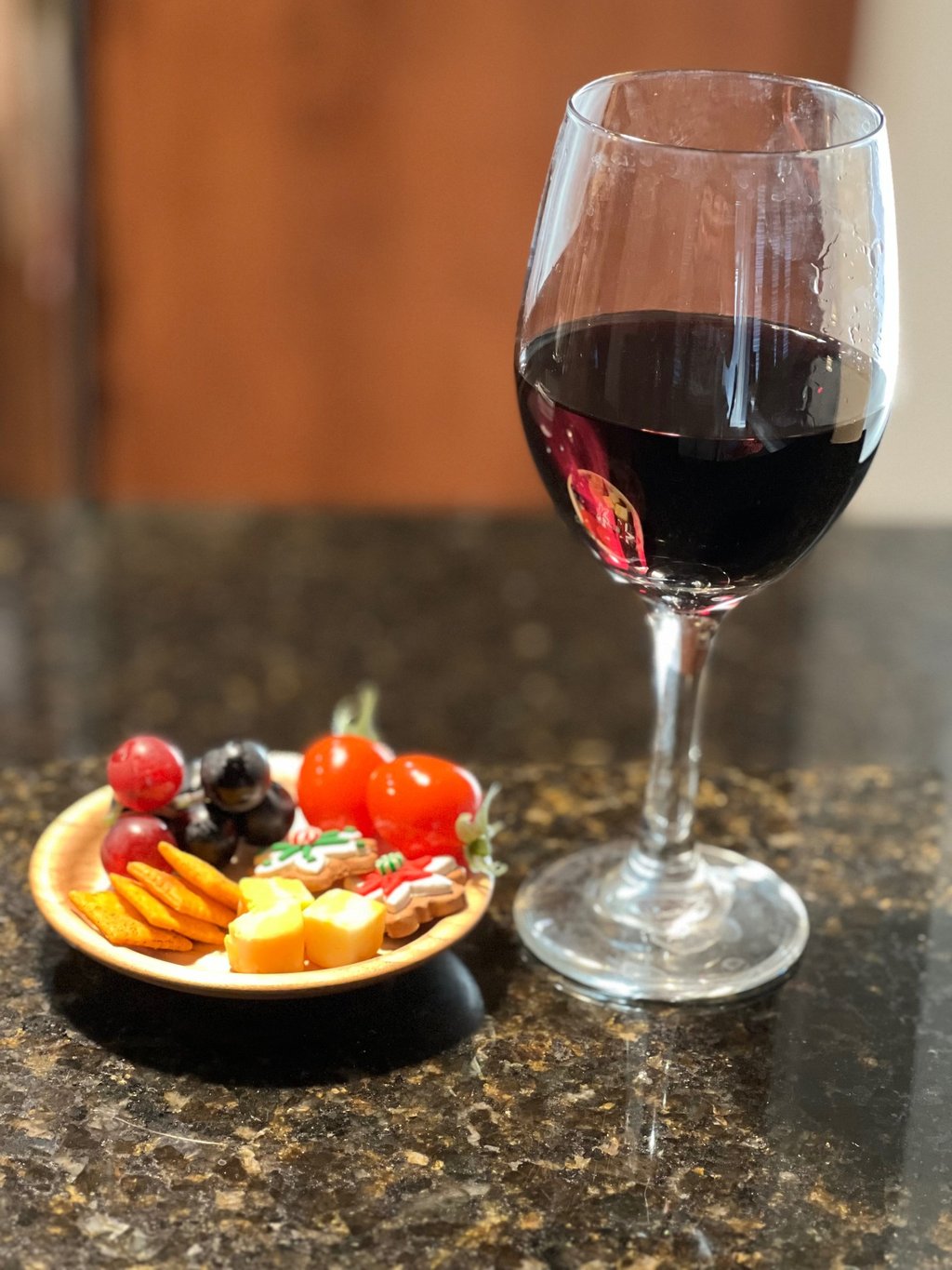 wine glass snack dish