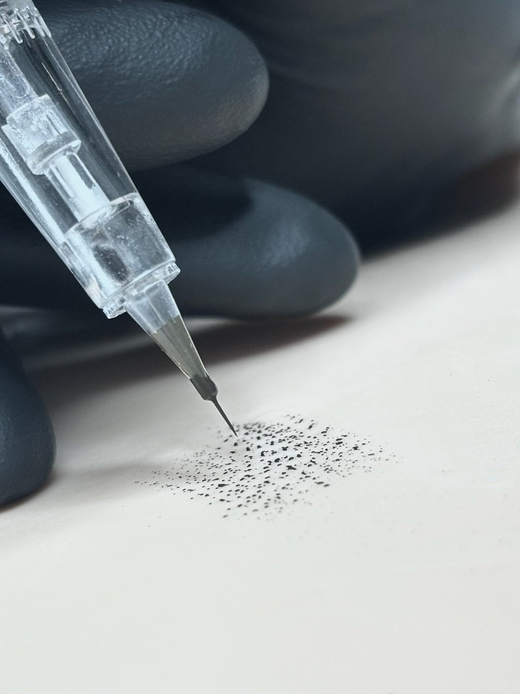 dermographe fausse peau